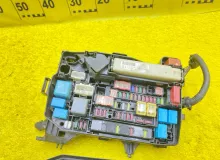 Блок предохранителей LEXUS CT200H 2011/Цвет 212 8264175080 ZWA10 2ZRFXE, передний