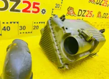 Корпус воздушного фильтра TOYOTA LAND CRUISER PRADO 2002/Цвет 070 1770062140 VZJ120W 5VZFE, передний