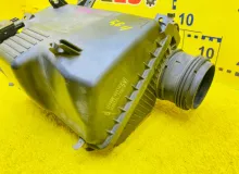 Корпус воздушного фильтра TOYOTA LAND CRUISER PRADO 2002/Цвет 070 1770062140 VZJ120W 5VZFE, передний