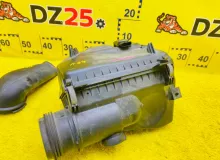 Корпус воздушного фильтра TOYOTA LAND CRUISER PRADO 2002/Цвет 070 1770062140 VZJ120W 5VZFE, передний