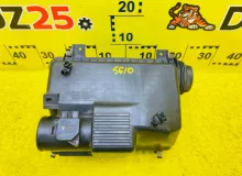 Корпус воздушного фильтра TOYOTA LAND CRUISER PRADO 2005/Цвет 070 1770062140 VZJ120G 5VZFE, передний