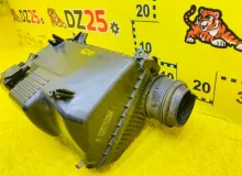 Корпус воздушного фильтра TOYOTA LAND CRUISER PRADO 2005/Цвет 070 1770062140 VZJ120G 5VZFE, передний