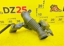 Патрубок воздушного фильтра TOYOTA LAND CRUISER PRADO 2005/Цвет 070 1788162200 VZJ120G 5VZFE, передний