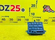 Блок управления климат-контролем TOYOTA LAND CRUISER 1992/Цвет 6M1 5590060010 FZJ80G 1FZFE, передний