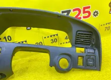 Консоль магнитофона TOYOTA LAND CRUISER 1993/Цвет 6M1 5541260020 FZJ80G 1FZFE, передний