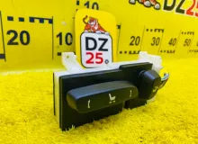 Блок управления сиденьем TOYOTA LAND CRUISER 2001/Цвет 057 18A546 UZJ100W 2UZFE, передний левый