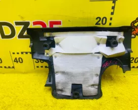 Пластиковая крышка на двс TOYOTA