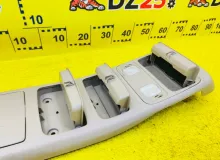 Светильник салона TOYOTA LAND CRUISER 1999/Цвет 1B1 8126060050A0 UZJ100W 2UZFE, передний