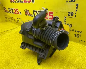 Корпус воздушного фильтра Toyota
