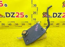 Бачок расширительный LEXUS CT200H 2010/Цвет 4V3 1648028080 ZWA10 2ZRFXE, передний