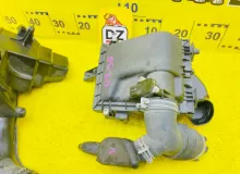 Корпус воздушного фильтра LEXUS CT200H 2010/Цвет 4V3 1770037290 ZWA10 2ZRFXE, передний