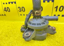 Помпа TOYOTA HARRIER 2014/Цвет 220 G904048010 AVU65W 2ARFXE, передняя