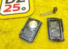 Ключ зажигания TOYOTA HARRIER 2014/Цвет 220 8990448F20 AVU65W 2ARFXE, передний