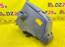 Бардачок между сиденьями TOYOTA LAND CRUISER 1991/Цвет 183 8852060110 HDJ81V 1HDT, передний