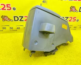 Бардачок между сиденьями TOYOTA