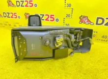 Бардачок между сиденьями TOYOTA LAND CRUISER 1991/Цвет 183 8852060110 HDJ81V 1HDT, передний