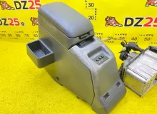 Бардачок между сиденьями TOYOTA LAND CRUISER 1992/Цвет 6M1 8852060110 FZJ80G 1FZFE, передний