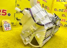 Печка салона LEXUS CT200H 2010/Цвет 4V3 8705075010 ZWA10 2ZRFXE, передняя