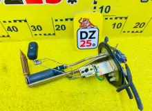 Топливный насос TOYOTA LAND CRUISER 1992/Цвет 6M1 2320666010 FZJ80G 1FZFE, задний