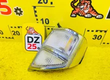 Габарит TOYOTA LAND CRUISER 1992/Цвет 26P 8152060310 HZJ77HV 1HZ, передний левый