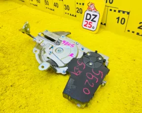 Доводчик двери пятой Toyota