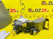Бардачок между сиденьями TOYOTA LAND CRUISER 1993/Цвет 6M1 8852060110 FZJ80G 1FZFE, передний