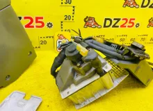 Бардачок между сиденьями TOYOTA LAND CRUISER 1993/Цвет 6M1 8852060110 FZJ80G 1FZFE, передний