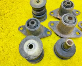 Подушка кузова TOYOTA