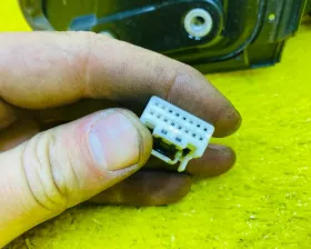 Уши Mitsubishi