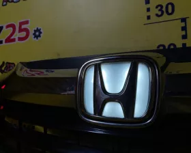 Решетка радиатора Honda