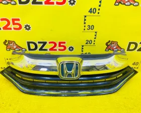 Решетка радиатора Honda
