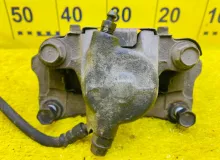 Суппорт TOYOTA LAND CRUISER 1992/Цвет 26P 4775060040 HZJ77HV 1HZ, задний левый