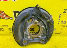 Кожух тормозного диска TOYOTA LAND CRUISER 1992/Цвет 26P 4650460021 HZJ77HV 1HZ, задний левый