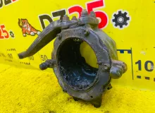 Поворотный кулак TOYOTA LAND CRUISER 1991/Цвет 183 4321160060 HDJ81V 1HDT, передний правый