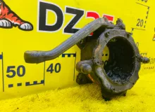 Поворотный кулак TOYOTA LAND CRUISER 1991/Цвет 183 4321160060 HDJ81V 1HDT, передний правый
