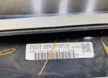 Накладка на дверь TOYOTA VOXY 2014/Цвет 202 7690328160 ZWR80G 2ZRFXE