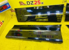 Накладка на дверь TOYOTA VOXY 2014/Цвет 202 7690328160 ZWR80G 2ZRFXE