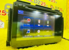 Магнитофон HONDA VEZEL 2014/Цвет NH821M 39100T7BJ530M1 RU3 LEB, передний