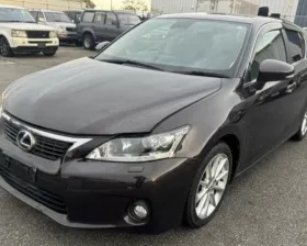 Магнитофон TOYOTA