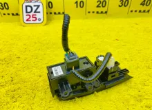 Кнопка ручника HONDA VEZEL 2014/Цвет NH823M 35355T7AJ112M1 RU3 LEB, передняя
