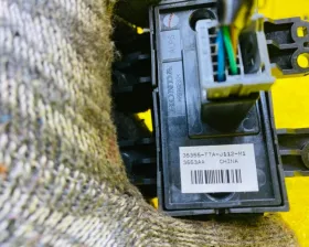 Кнопка ручника Honda