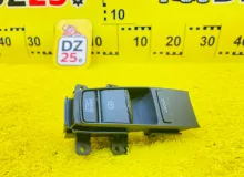 Кнопка ручника HONDA VEZEL 2014/Цвет NH788P 35355T7AJ112M1 RU4 LEB, передняя