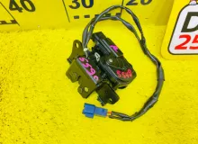 Замок 5-й двери LEXUS CT200H 2011/Цвет 212 6935047020 ZWA10 2ZRFXE, задний