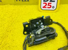 Замок 5-й двери LEXUS CT200H 2011/Цвет 212 6935047020 ZWA10 2ZRFXE, задний