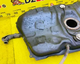 Топливный бак Toyota