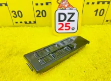 Блок управления стеклоподъемниками NISSAN TERRANO 1993 2540152S00 WD21 TD27T, передний правый