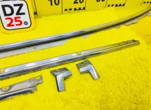Молдинг лобового стекла NISSAN TERRANO 1993 7276201G00 WD21 TD27T, передний