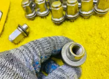Гайка на колесо TOYOTA LAND CRUISER PRADO 2002/Цвет 070 9094201058 VZJ120W 5VZFE Гайка на колесо TOYOTA LAND CRUISER PRADO 2002/Цвет 070 9094201058 VZJ120W 5VZFE