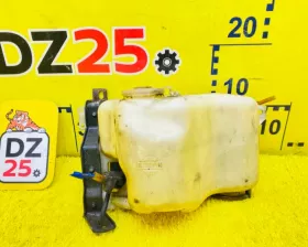 Бачок стеклоомывателя Nissan