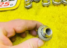 Гайка на колесо LEXUS RX450H 2009/Цвет 1G1 9094201033 GYL15W 2GRFXE
